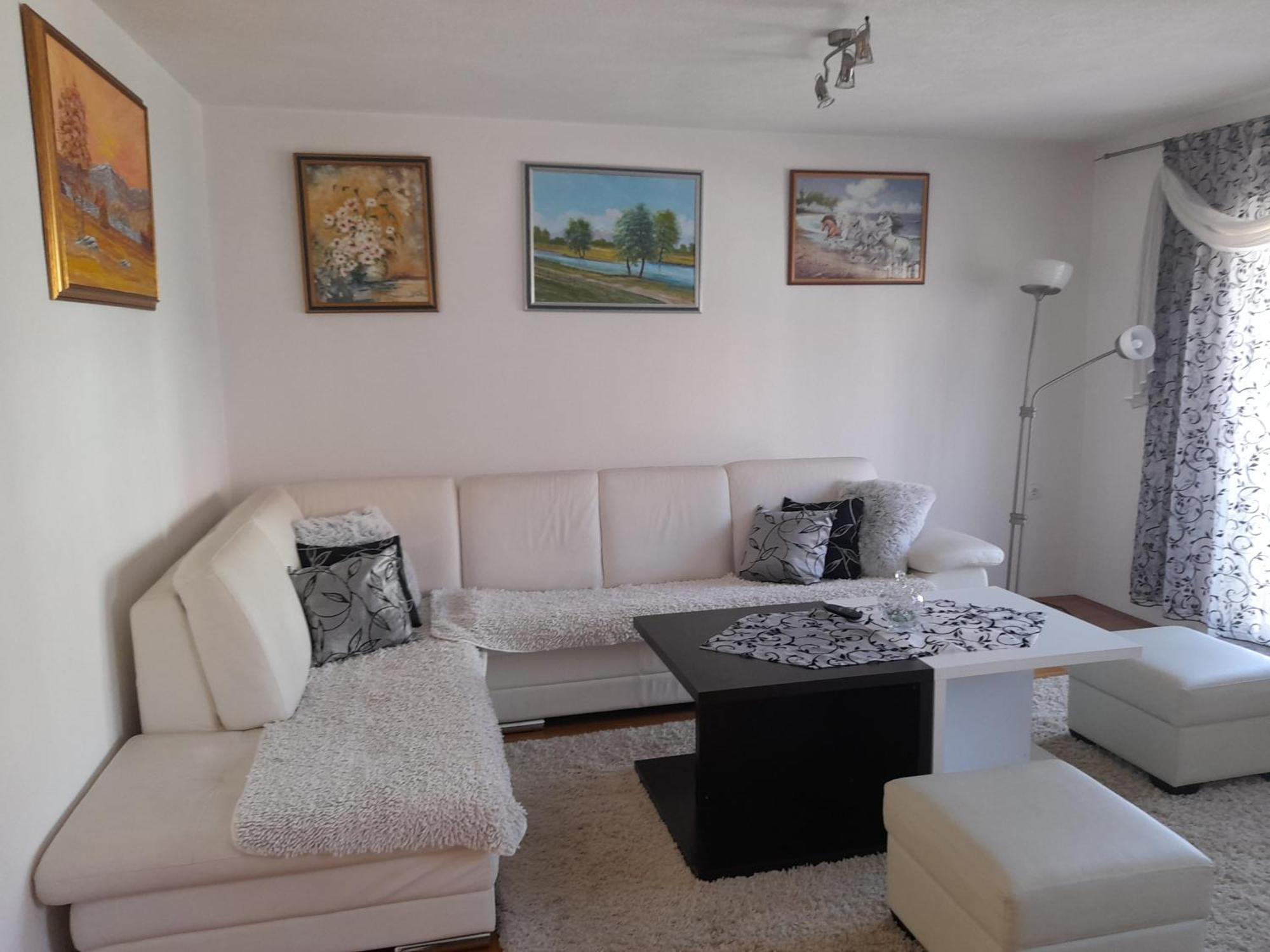 Apartman Zoran Ливно Экстерьер фото